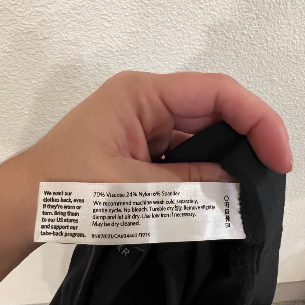 Eileen Fisher women’s large black stretch dress pants - Picture 3 of 6